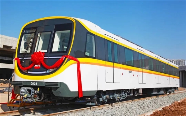 全自動駕駛最高等級！西安地鐵8號環(huán)線列車首次亮相