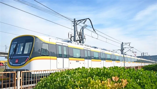 全自動駕駛最高等級！西安地鐵8號環(huán)線列車首次亮相